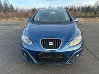 Gebraucht Seat Altea 4You 105 PS (77 kW) 2014 Blau Van / Kleinbus