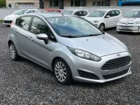 Gebraucht Ford Fiesta Trend 82 PS (60 kW) 2013 Polarsilber metallic Kleinwagen