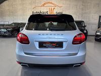 Gebraucht Porsche Cayenne 245 PS (180 kW) 2013 Klassiksilber SUV