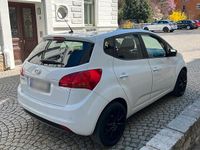 Gebraucht Kia Venga 125 PS (91 kW) 2011 Weiß Kleinwagen