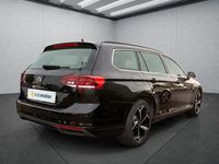 Gebraucht VW Passat 122 PS (89 kW) 2022 Schwarz Kombi