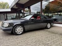 Gebraucht Mercedes E300 AMG 220 PS (161 kW) 1990 Blau Coupé