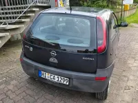 Używany Opel Corsa 58 KM (42 kW) 2002 Niebieski Hatchback