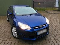 Gebraucht Ford Focus 105 PS (77 kW) 2014 Blau Coupé