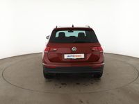 Second-hand VW Tiguan Comfortline 116 CP (85 kW) 2018 Roșu SUV