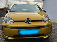 Gebraucht VW e-up! 59 kW (81 PS) 2021 Gold Kleinwagen