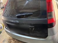 Gebraucht Ford Fiesta 85 PS (62 kW) 2005 Silber Kleinwagen