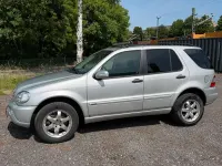 Gebraucht Mercedes ML350 235 PS (172 kW) 2003 Silber SUV