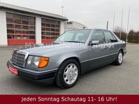 Gebraucht Mercedes E230 132 PS (97 kW) 1992 Grau Limousine