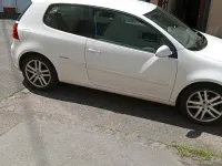 Gebraucht VW Golf V 102 PS (75 kW) 2008 Weiß Kleinwagen