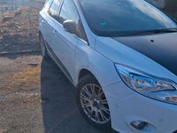 Gebraucht Ford Focus 125 PS (91 kW) 2012 Weiß Kombi