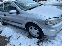 Gebraucht Opel Astra 80 PS (58 kW) 2003 Silber Limousine
