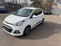 Gebraucht Hyundai i10 Style 87 PS (63 kW) 2016 Weiß Kleinwagen