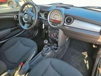 Gebraucht Mini Cooper D 111 PS (81 kW) 2014 Midnightblackmetallic Kleinwagen