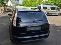Usado Ford Focus Style 136 CV (100 kW) 2011 Negro Familiar