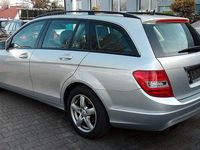 Gebraucht Mercedes C200 136 PS (100 kW) 2011 Silber Kombi