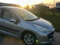 Gebraucht Peugeot 207 Urban Move 95 PS (69 kW) 2008 Grau Limousine