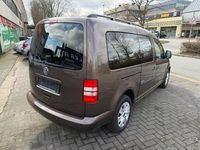 Gebraucht VW Caddy Maxi 140 PS (102 kW) 2014 Braun Van / Kleinbus