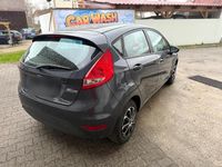Gebraucht Ford Fiesta 60 PS (44 kW) 2010 Grau Kleinwagen