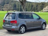 Second-hand VW Touran Match 140 CP (102 kW) 2013 Gri Monovolum