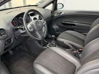 Używany Opel Corsa 87 KM (63 kW) 2013 Czarny Hatchback