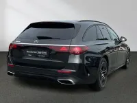 Gebraucht Mercedes E300 AMG line 313 PS (230 kW) 2025 Lack graphitgrau Kombi
