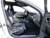 Gebraucht Volvo V60 455 PS (334 kW) 2022 Weiß Kombi