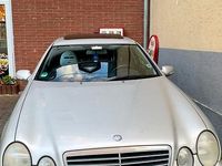 Gebraucht Mercedes CLK230 199 PS (146 kW) 2002 Silber Coupé