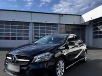 Gebraucht Mercedes A180 109 PS (80 kW) 2016 Schwarz Limousine
