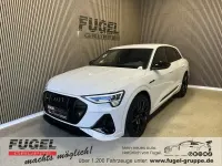 Gebraucht Audi e-tron S-Line 300 kW (408 PS) 2022 Gletscherweiß metallic SUV