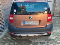 Gebraucht Skoda Yeti 140 PS (102 kW) 2012 Orange SUV