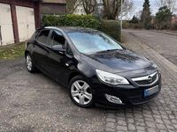 Gebraucht Opel Astra Design Edition 116 PS (85 kW) 2011 Schwarz Limousine