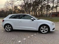 Gebraucht Audi A3 Ambiente 122 PS (89 kW) 2014 Weiß Limousine