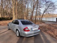 Gebraucht Mercedes E220 170 PS (125 kW) 2007 Silber Limousine