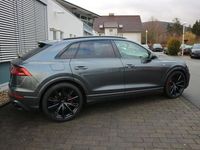 Gebraucht Audi Q8 S-Line 286 PS (210 kW) 2022 Daytonagrau perleffekt SUV
