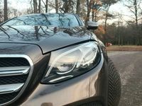 Gebraucht Mercedes E350 Avantgarde 258 PS (189 kW) 2017 Braun Limousine