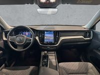 Gebraucht Volvo XC60 Core 398 PS (292 kW) 2022 Silver dawn / metallic SUV