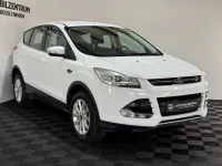 Gebraucht Ford Kuga Titanium 150 PS (110 kW) 2016 Weiß SUV