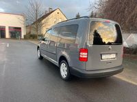 Gebraucht VW Caddy Maxi 102 PS (75 kW) 2013 Grau Van / Kleinbus