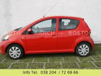 Używany Toyota Aygo Cool 68 KM (50 kW) 2007 Czerwony Hatchback