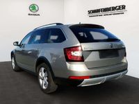 gebraucht Skoda Octavia Scout 4x4DSG *Navi,PDC,LED,SHZ*