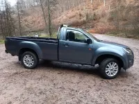 Gebraucht Isuzu D-Max 163 PS (119 kW) 2015 Grün Pickup