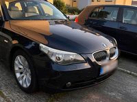 Gebraucht BMW 525 170 PS (125 kW) 2005 Blau Kombi