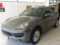 Gebraucht Porsche Cayenne 245 PS (180 kW) 2011 Grau SUV
