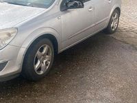 Gebraucht Opel Astra 90 PS (66 kW) 2007 Silber Kleinwagen