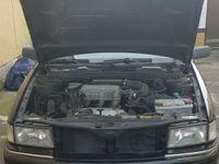 Gebraucht Chrysler Saratoga 141 PS (103 kW) 1993 Schwarz Limousine