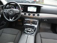 Gebraucht Mercedes E220 194 PS (142 kW) 2017 Schwarz Limousine