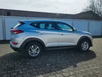 Gebraucht Hyundai Tucson 116 PS (85 kW) 2016 Silber SUV