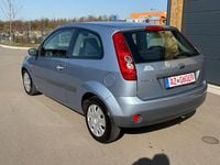 Gebraucht Ford Fiesta 60 PS (44 kW) 2005 Silber Kleinwagen