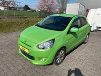 Gebraucht Mitsubishi Space Star 80 PS (58 kW) 2013 Grün Van / Kleinbus